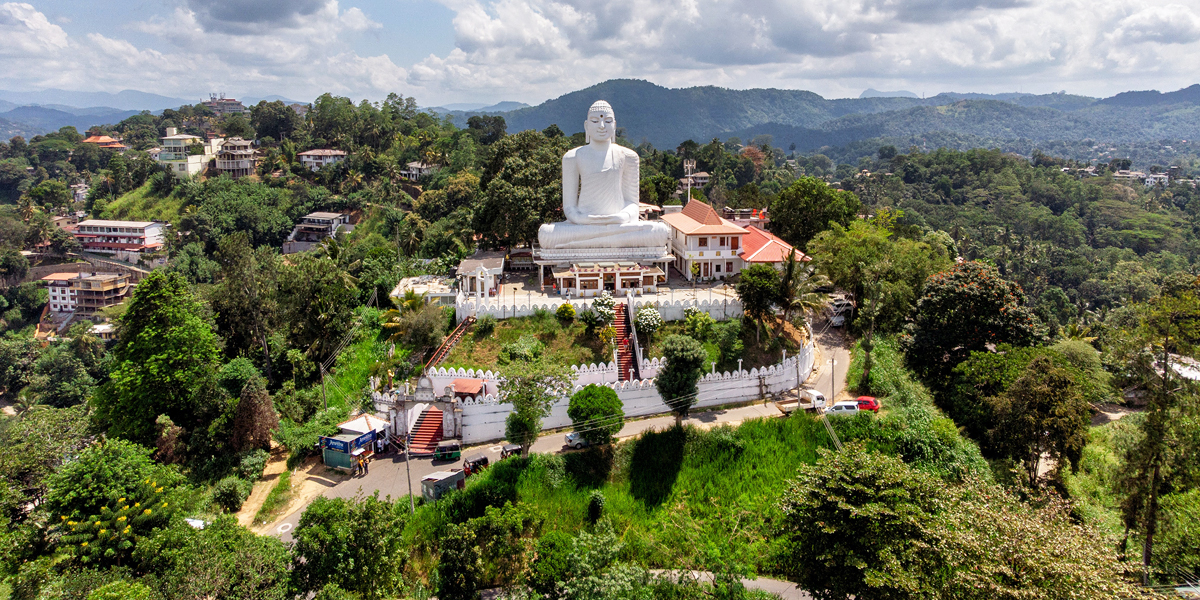 Kandy Travel Guide